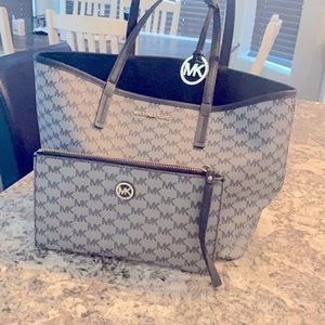 Authentic Michael Kors Purse and Matching Wallet